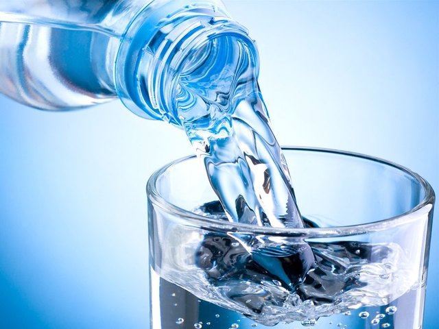 Benefícios da agua para o emagrecimento