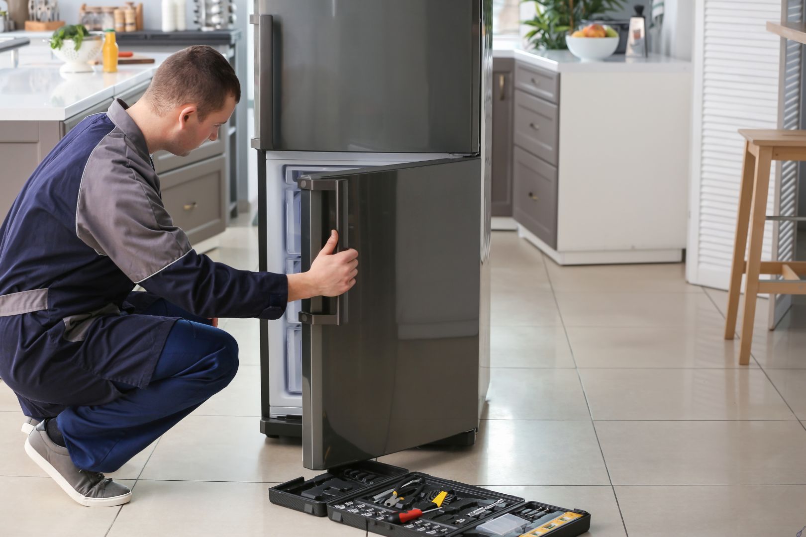 Quanto custa o conserto de geladeira frost free