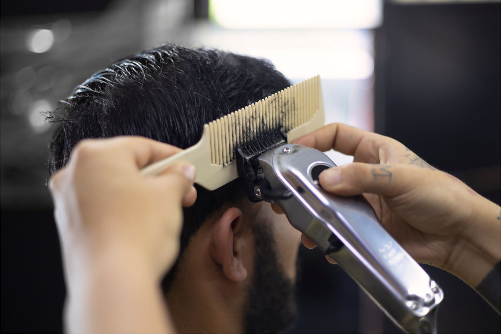 como escolher uma maquina de cortar cabelo eficiente