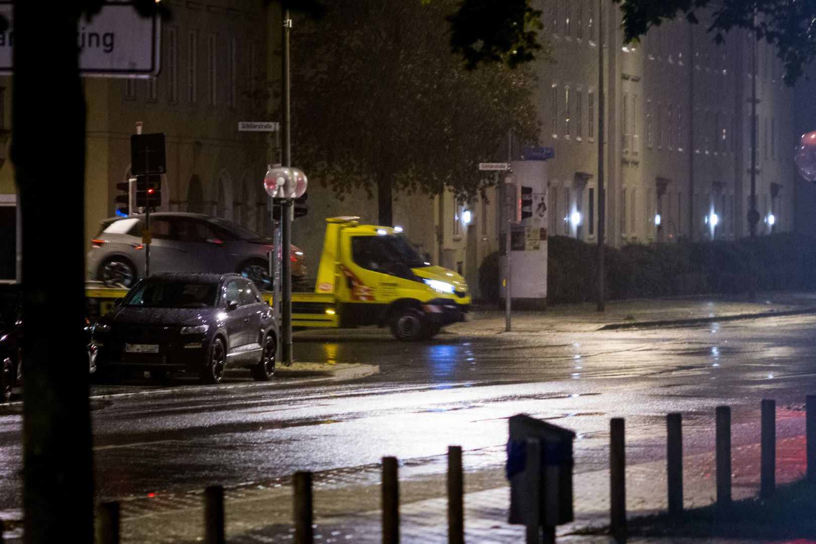 guincho da seguradora ou empresa independente